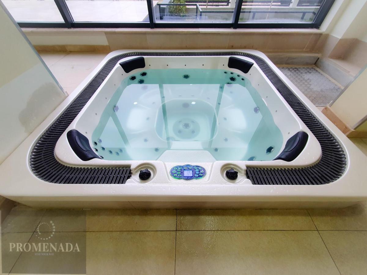 Sunrise Aparthotel Pool & Spa Mamaia Nord Năvodari Екстериор снимка